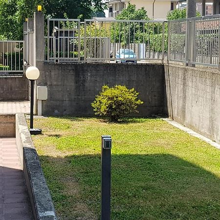 V12 Apartments - Trecate 外观 照片